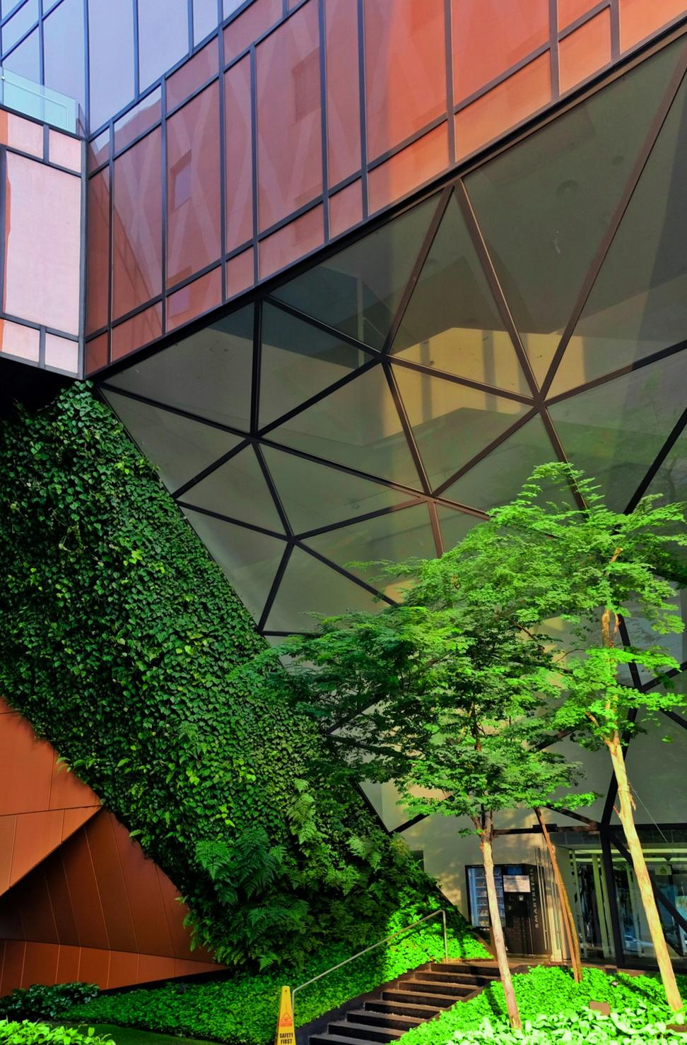 Queen West Office Complex